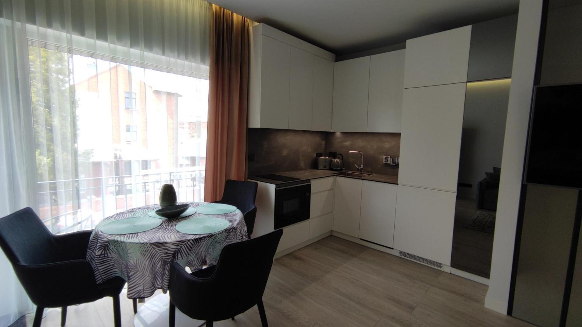 New J&R Apartment Near Girstutis, Free Private Parking & Self Check-In Kaunas Eksteriør bilde