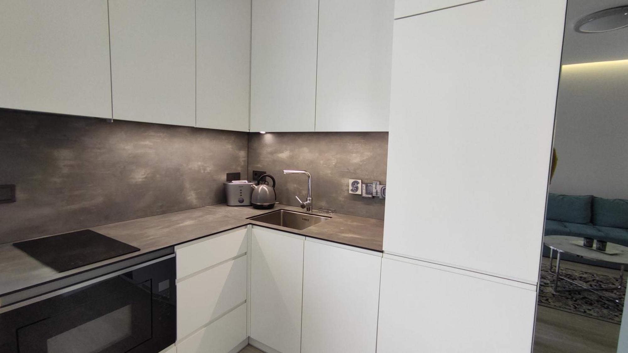 New J&R Apartment Near Girstutis, Free Private Parking & Self Check-In Kaunas Eksteriør bilde