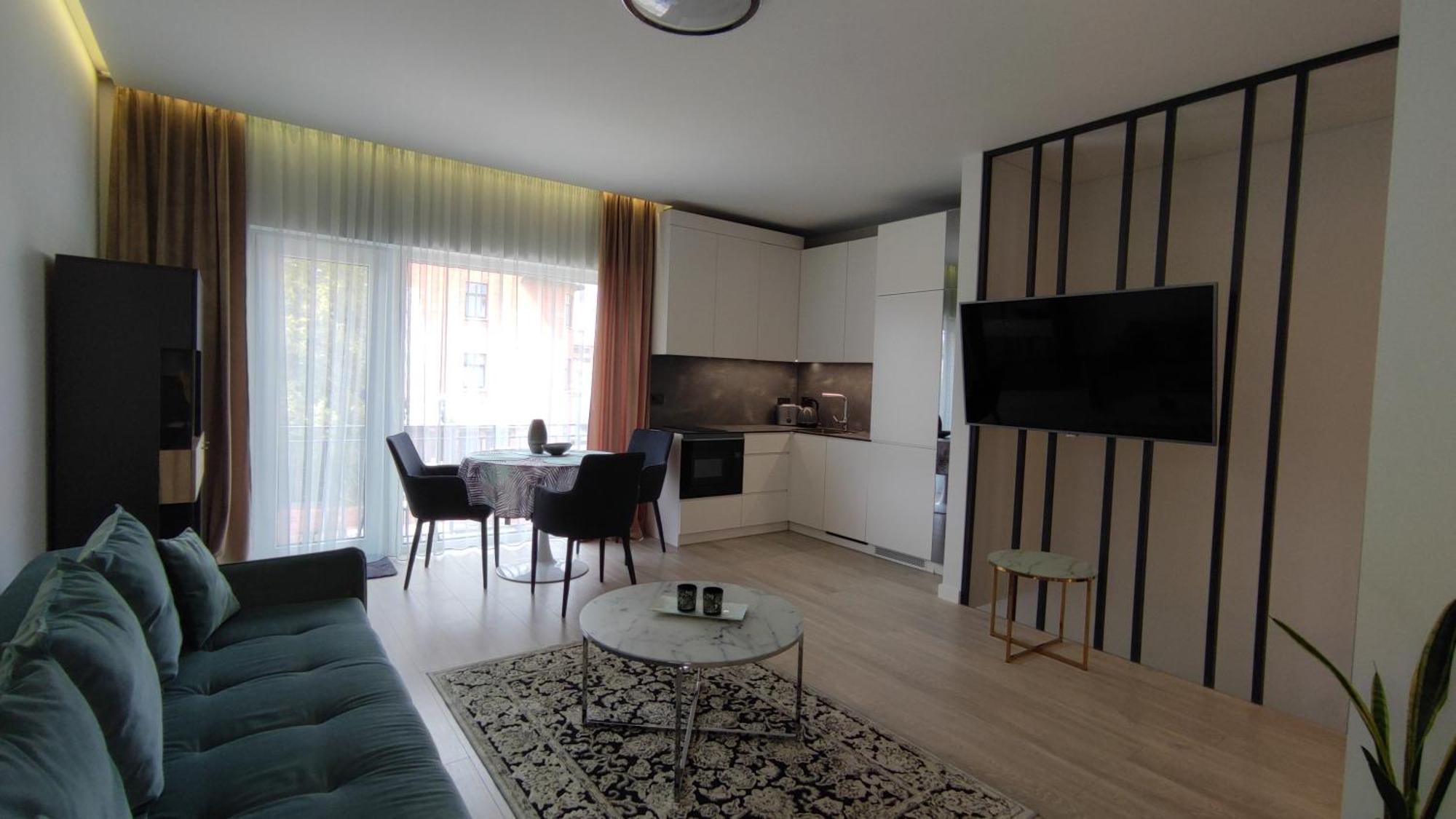 New J&R Apartment Near Girstutis, Free Private Parking & Self Check-In Kaunas Eksteriør bilde